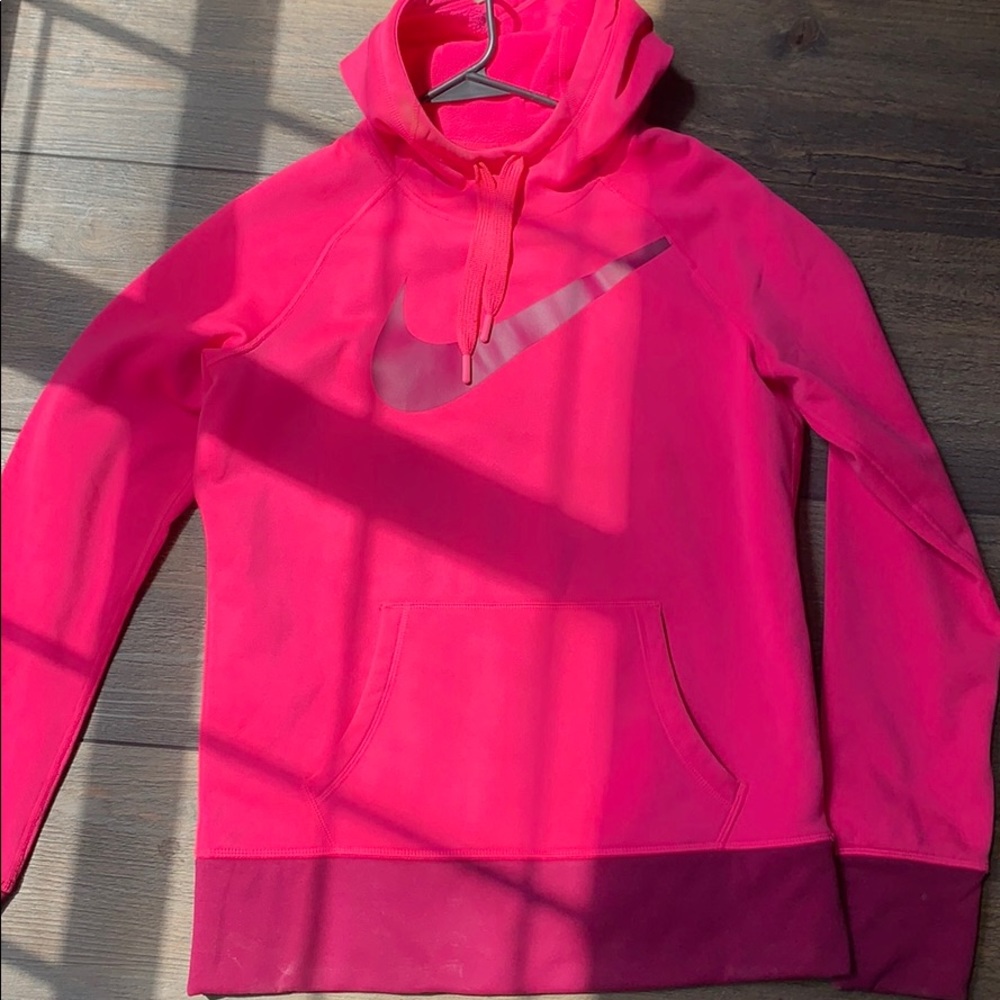 Nike sweatshirt, cleaning closet out